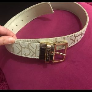 Reversible off white gold Calvin Klein belt